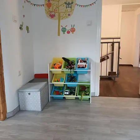 Holiday home Zum Rosenhuegel *
